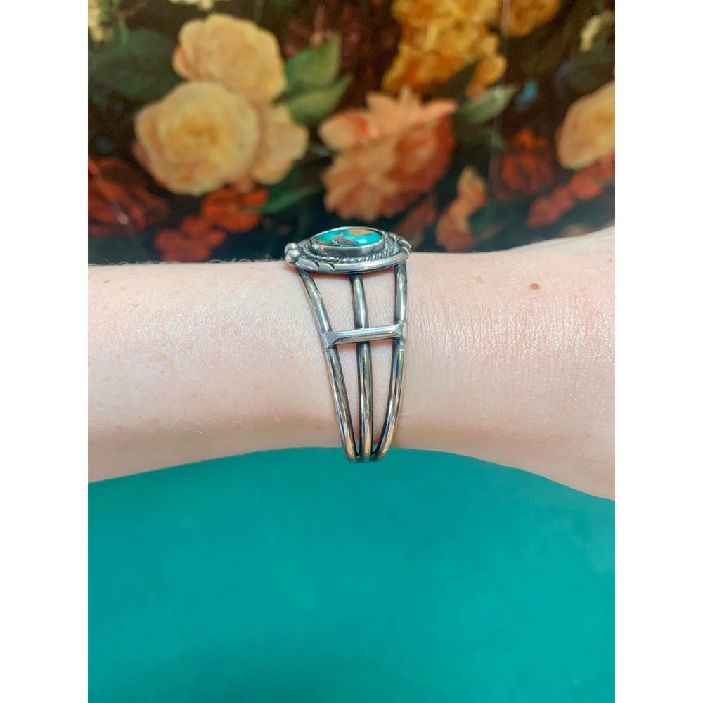 Silver Turquoise cuff - Picture 7 of 8